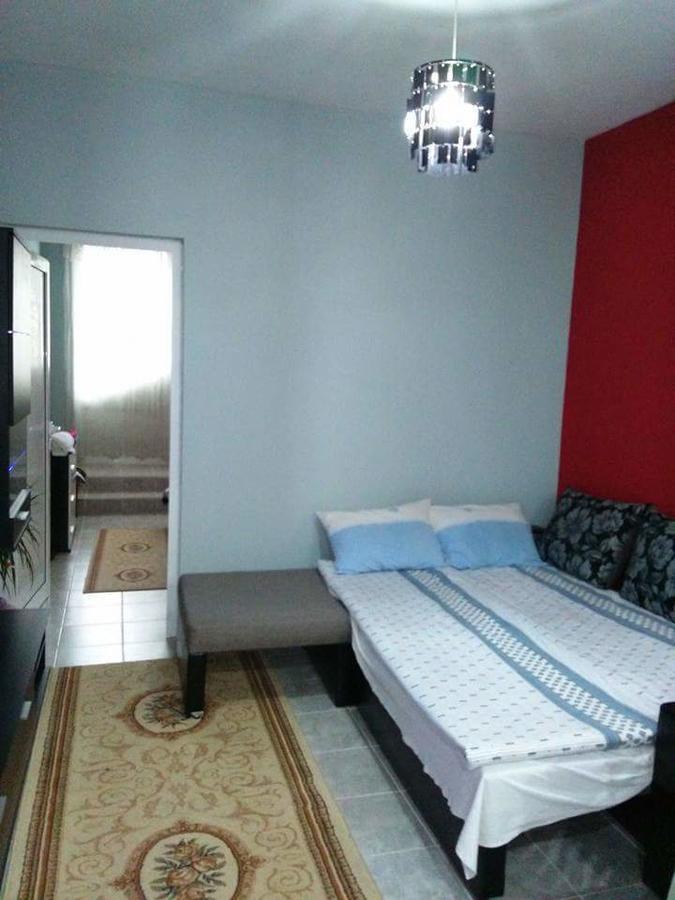 Apartment Diana Resilovo エクステリア 写真