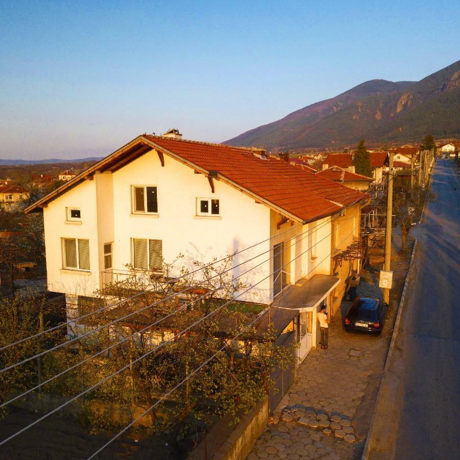 Apartment Diana Resilovo エクステリア 写真
