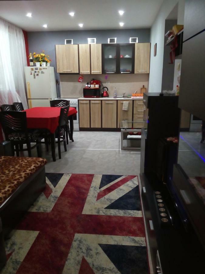 Apartment Diana Resilovo エクステリア 写真